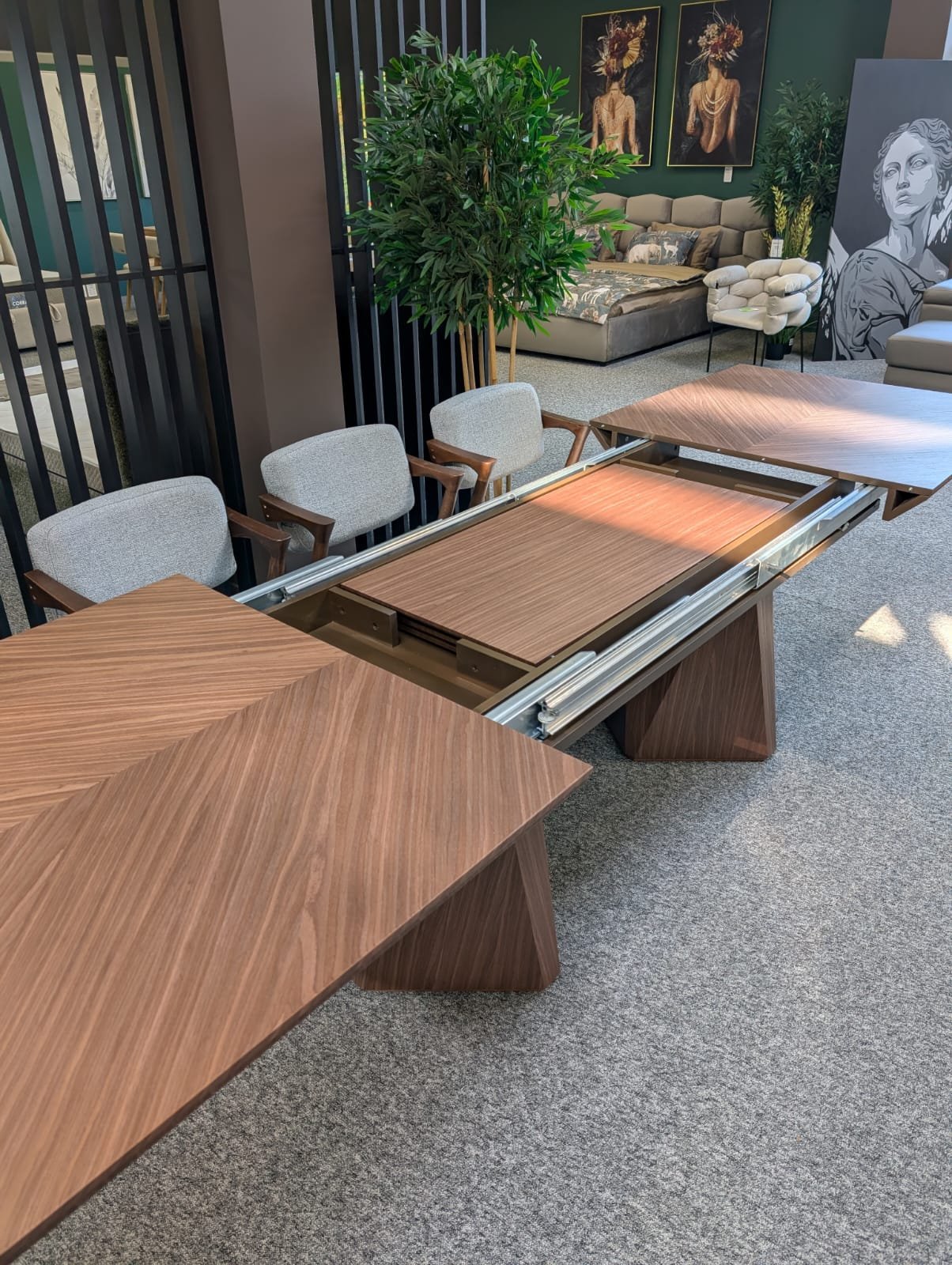 Diamond american walnut fishbone