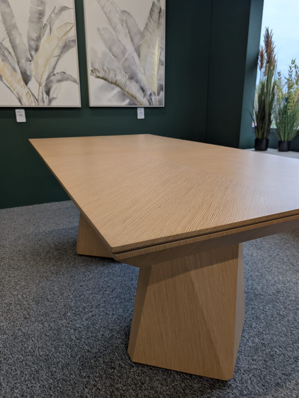 Diamond Oak fishbone venner